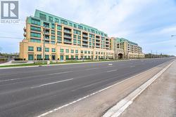 326 - 11750 NINTH LINE Whitchurch-Stouffville, ON L4A 5G1