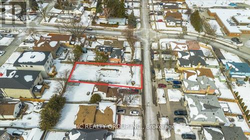 692 West Shore Boulevard, Pickering, ON 