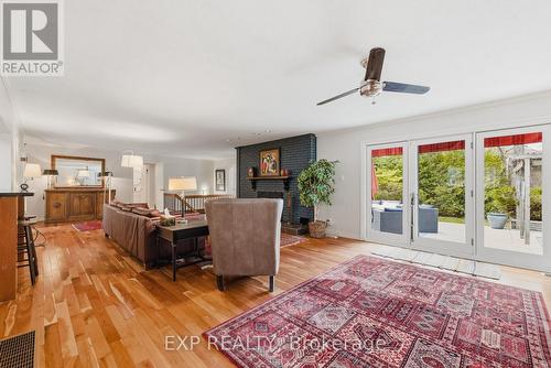 459 Lee Avenue, Waterloo, ON - Indoor