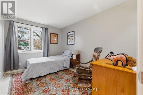 459 Lee Avenue, Waterloo, ON - Indoor Photo Showing Bedroom