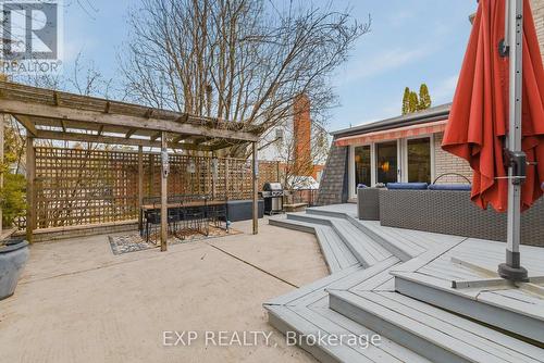 459 Lee Avenue, Waterloo, ON - Outdoor