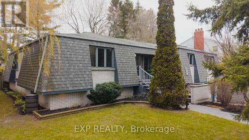 459 Lee Avenue, Waterloo, ON - Outdoor