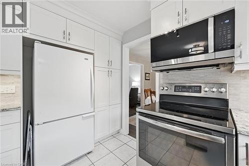 314 Lakeview Avenue, Burlington, ON - Indoor Photo Showing Kitchen