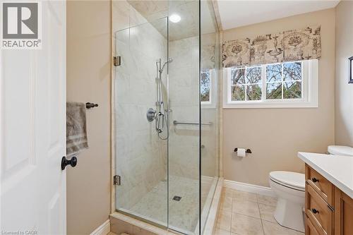 314 Lakeview Avenue, Burlington, ON - Indoor Photo Showing Bathroom