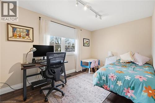 314 Lakeview Avenue, Burlington, ON - Indoor Photo Showing Bedroom