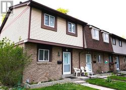 6 - 93 HANSEN ROAD N Brampton (Madoc), ON L6V 3C8