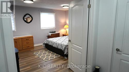 6 - 93 Hansen Road N, Brampton (Madoc), ON - Indoor Photo Showing Other Room