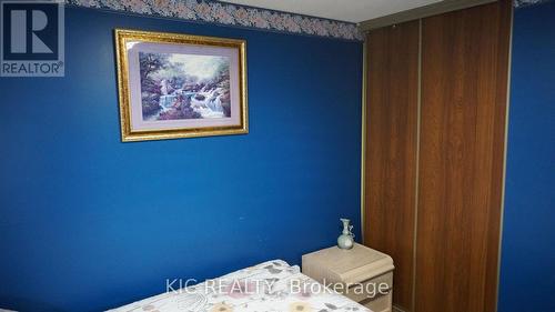 6 - 93 Hansen Road N, Brampton (Madoc), ON - Indoor Photo Showing Bedroom