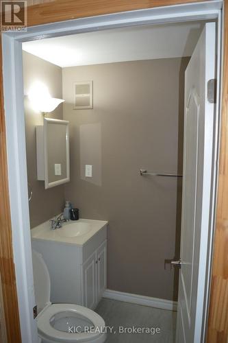 6 - 93 Hansen Road N, Brampton (Madoc), ON - Indoor Photo Showing Bathroom