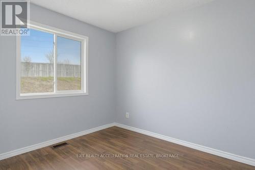 613 Tanner Drive, Kingston (East Gardiners Rd), ON - Indoor Photo Showing Other Room