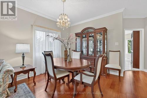 801 Surin Court, Newmarket, ON - Indoor Photo Showing Dining Room
