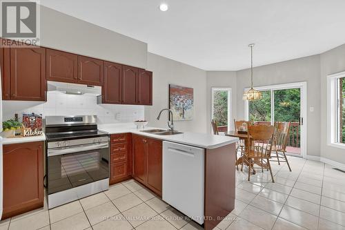 801 Surin Court, Newmarket, ON - Indoor Photo Showing Kitchen With Double Sink