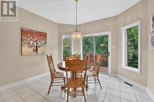 801 Surin Court, Newmarket, ON - Indoor Photo Showing Dining Room