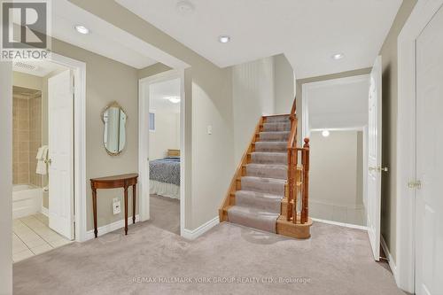 801 Surin Court, Newmarket, ON - Indoor Photo Showing Other Room