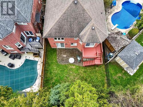 801 Surin Court, Newmarket, ON - Outdoor With In Ground Pool