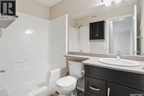 366 Kolynchuk Manor, Saskatoon, SK - Indoor Photo Showing Bathroom