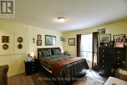 Large Primary Bedroom - 