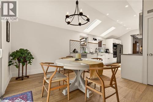 32 Magill Street, Hamilton, ON - Indoor