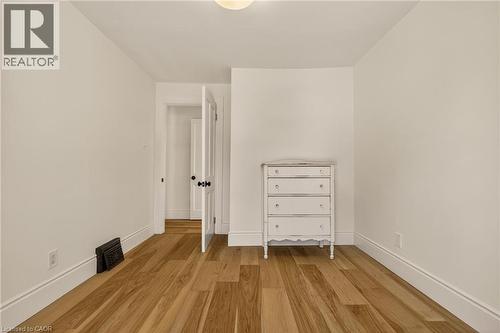 32 Magill Street, Hamilton, ON - Indoor Photo Showing Other Room