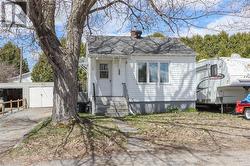 238 Seventh Avenue Lively, ON P3Y 1M5