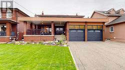 55 CHISWICK AVENUE Toronto, ON M6E 1A1