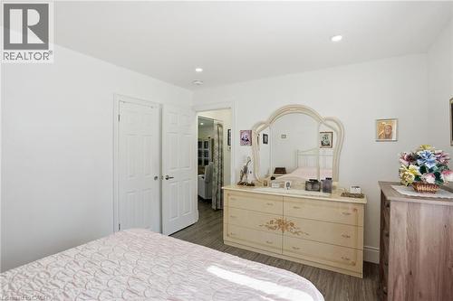 249 West 18Th Street, Hamilton, ON - Indoor Photo Showing Bedroom