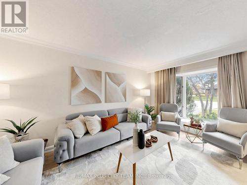 260 Renforth Drive, Toronto, ON - Indoor Photo Showing Living Room