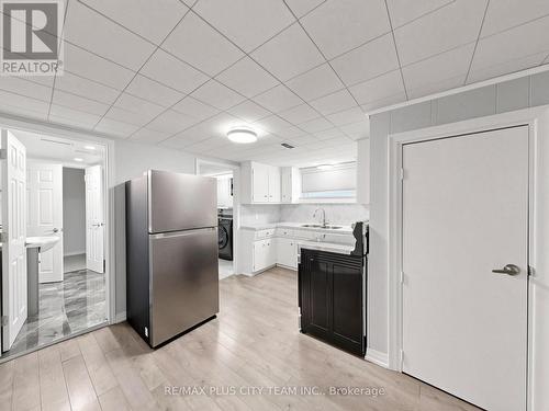 260 Renforth Drive, Toronto, ON - Indoor Photo Showing Kitchen With Double Sink