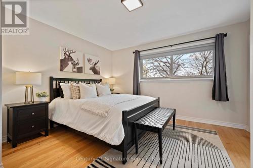 1578 Sherway Drive, Mississauga, ON - Indoor Photo Showing Bedroom
