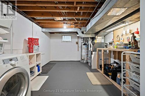 1578 Sherway Drive, Mississauga, ON - Indoor Photo Showing Laundry Room