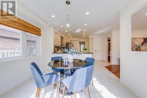 2946 Duncairn Drive, Mississauga, ON - Indoor Photo Showing Dining Room