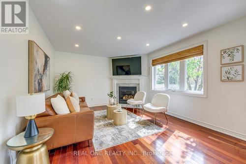 2946 Duncairn Drive, Mississauga, ON - Indoor Photo Showing Living Room With Fireplace