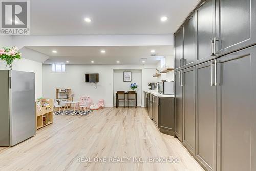 2946 Duncairn Drive, Mississauga, ON - Indoor