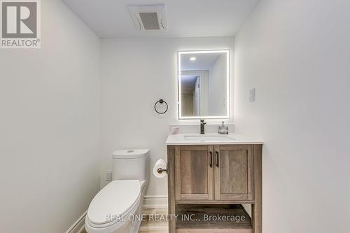 2946 Duncairn Drive, Mississauga, ON - Indoor Photo Showing Bathroom