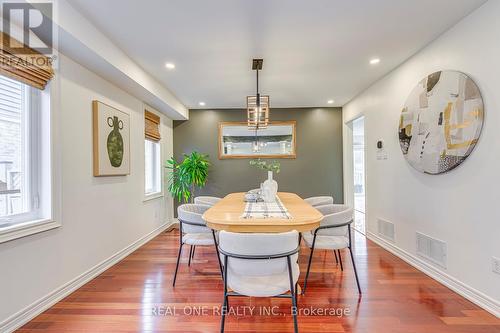 2946 Duncairn Drive, Mississauga, ON - Indoor Photo Showing Dining Room