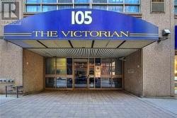 UPH 3 - 105 VICTORIA STREET Toronto, ON M5C 3B4