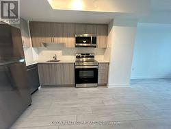 527 - 556 MARLEE AVENUE Toronto, ON M6B 0B1