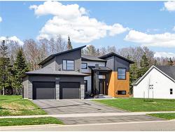 262 Yvonne Dieppe, NB E1A 9H8