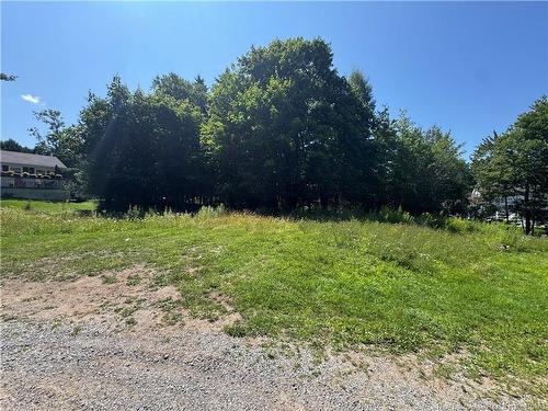 16 Clark Rd, Rothesay, NB 