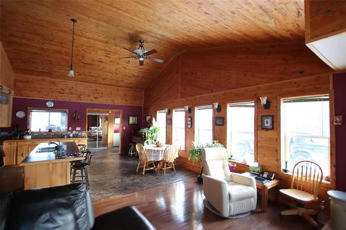 Living Room - 156 Cottage Road, Steep Rock, MB - Indoor Photo Showing Living Room