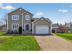 145 Cyril ST Dieppe, NB E1A 8R7