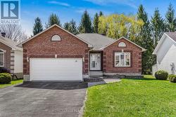 28 CAMPBELL COURT Russell, ON K4R 1G7