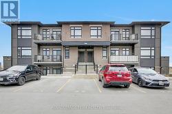 F - 320 TULUM CRESCENT  Ottawa, ON K2S 0W1