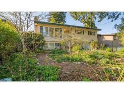 32075 DEBREEN CRESCENT Abbotsford, BC V2T 1H1
