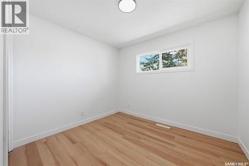 1310 East Centre, Saskatoon, SK - Indoor Photo Showing Other Room