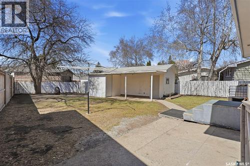1310 East Centre, Saskatoon, SK - Outdoor