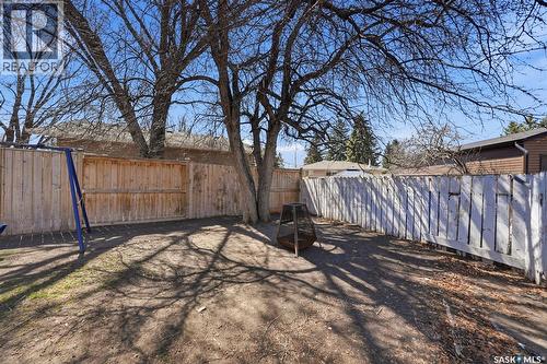 1310 East Centre, Saskatoon, SK - Outdoor