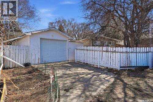 1310 East Centre, Saskatoon, SK - Outdoor