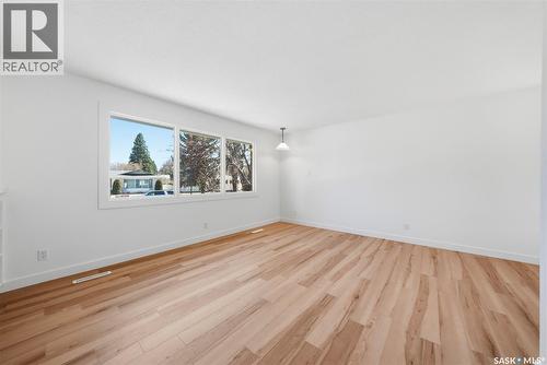 1310 East Centre, Saskatoon, SK - Indoor Photo Showing Other Room