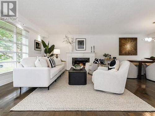1454 Chasehurst Drive, Mississauga, ON - Indoor Photo Showing Living Room With Fireplace